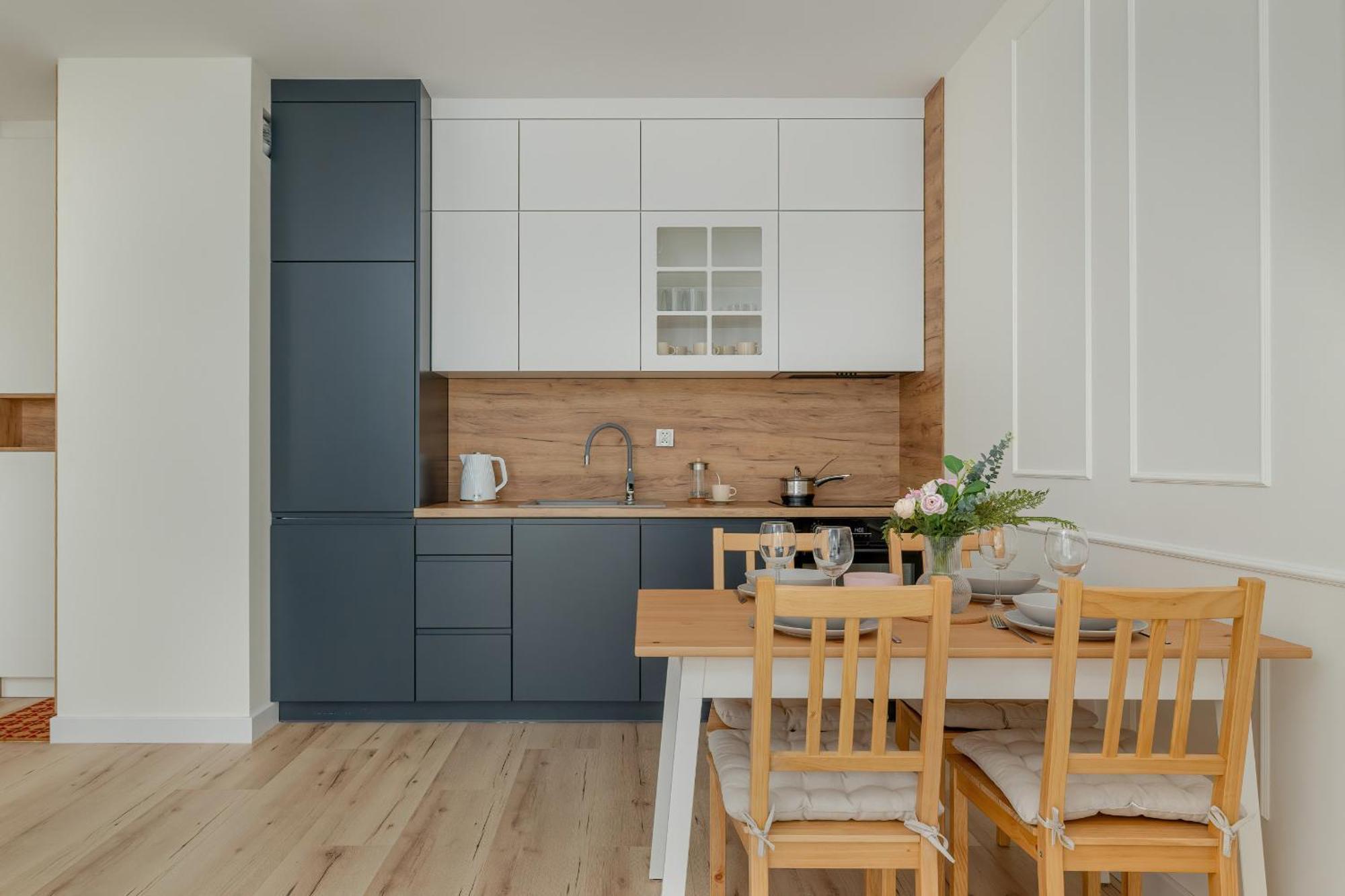 Cozy Apartment Orawska With Balcony By Noclegi Renters 克拉科夫 外观 照片