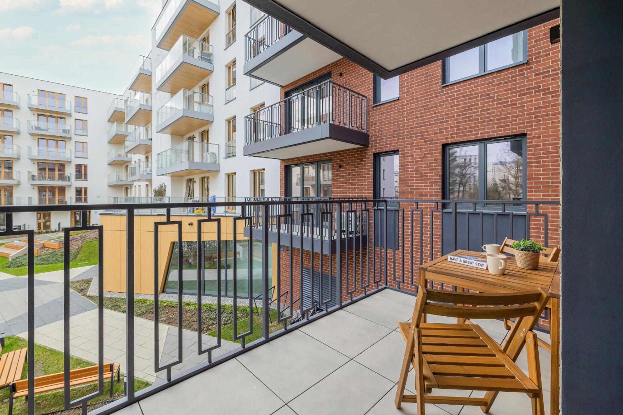 Cozy Apartment Orawska With Balcony By Noclegi Renters 克拉科夫 外观 照片